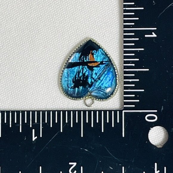 Vintage MCM Morpho Butterfly Wing Heart Shaped Tropical Sunset Pendant Charm - Picture 6 of 11
